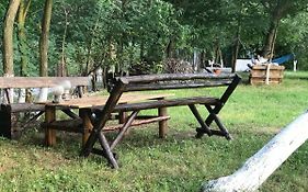 Camping in Clisura Dunarii